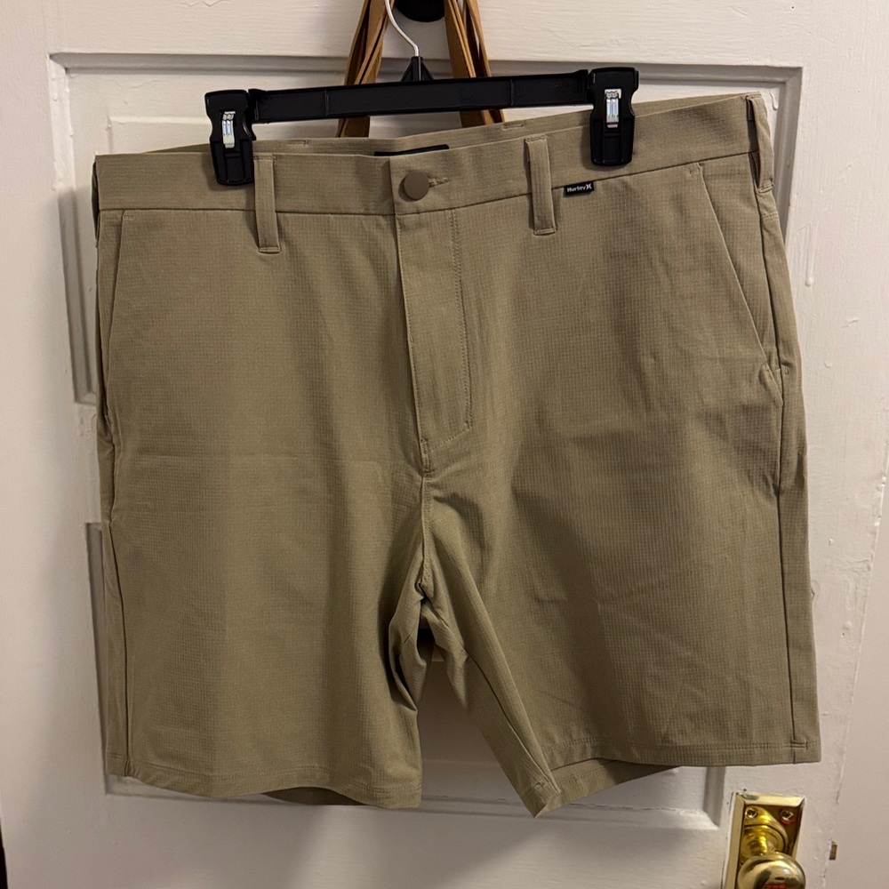 Hurley Men's Khaki Flat Front Shorts